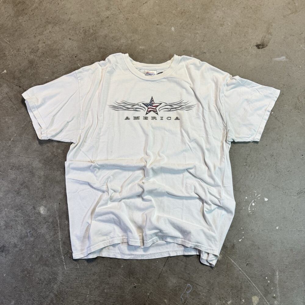 Vintage Y2K Liquid Metal Patriotic American Flag Merica T-Shirt White Size XL